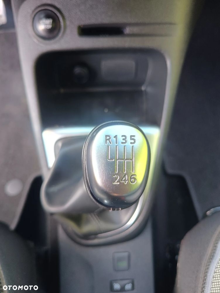 Renault Captur ENERGY dCi 110 Start&Stop Intens - 9
