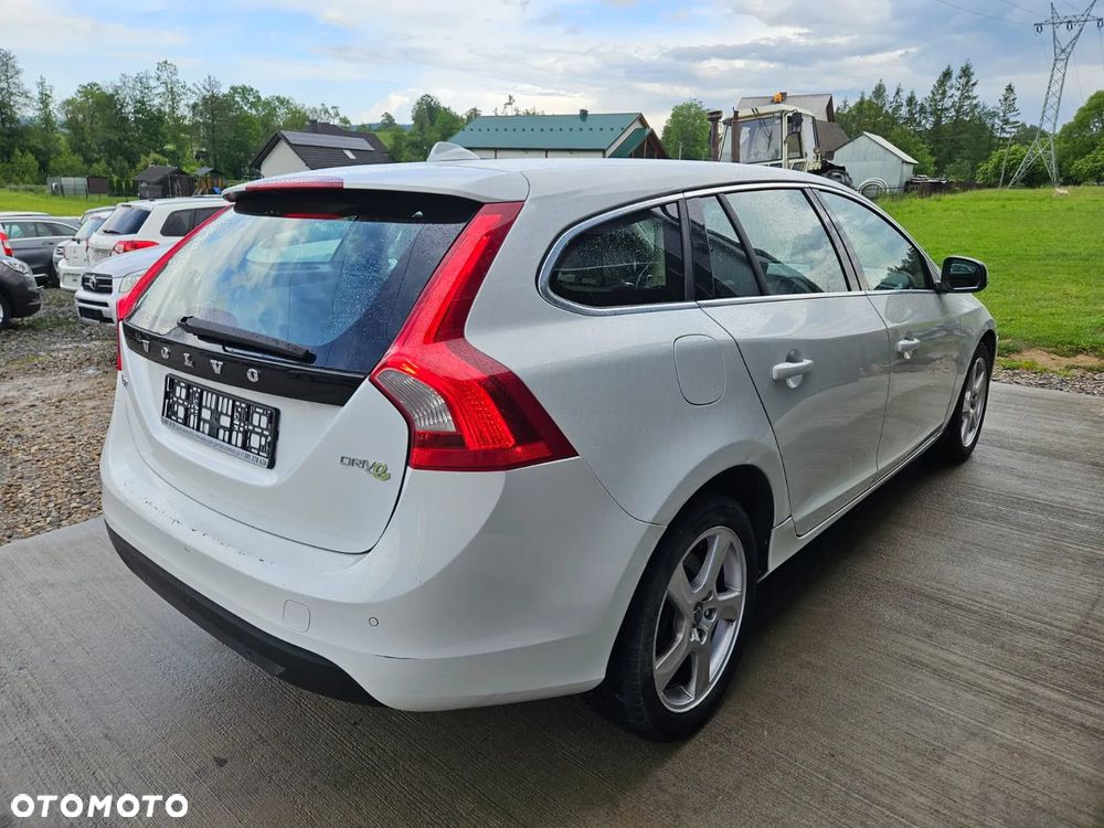 Volvo V60 D2 Kinetic - 6