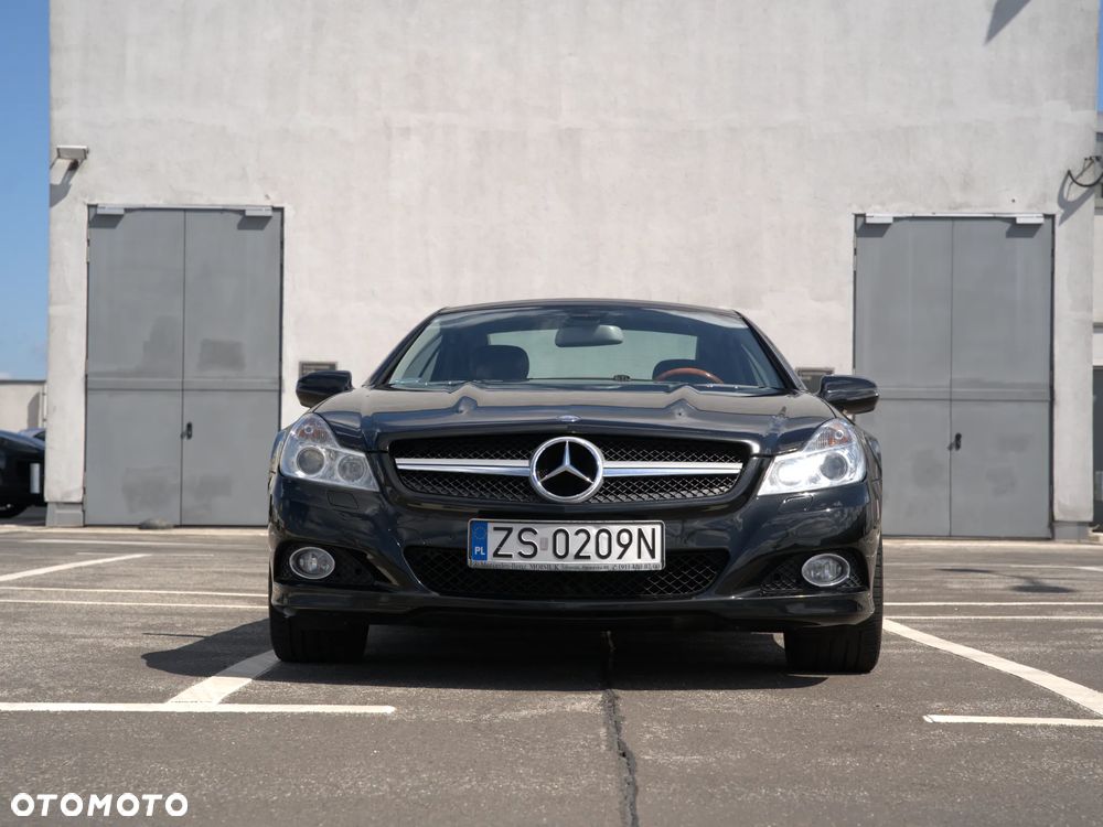 Mercedes-Benz SL - 8