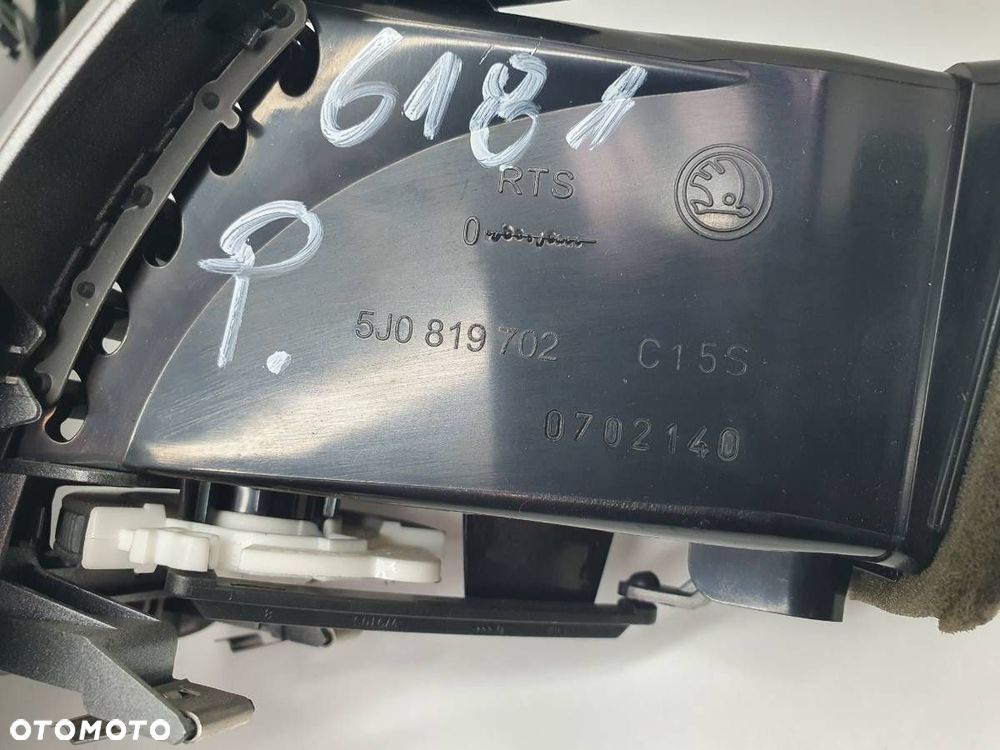 KRATKA KRATKI NAWIEWU DESKI KONSOLI SKODA ROOMSTER FABIA II 5J0820951 - 6