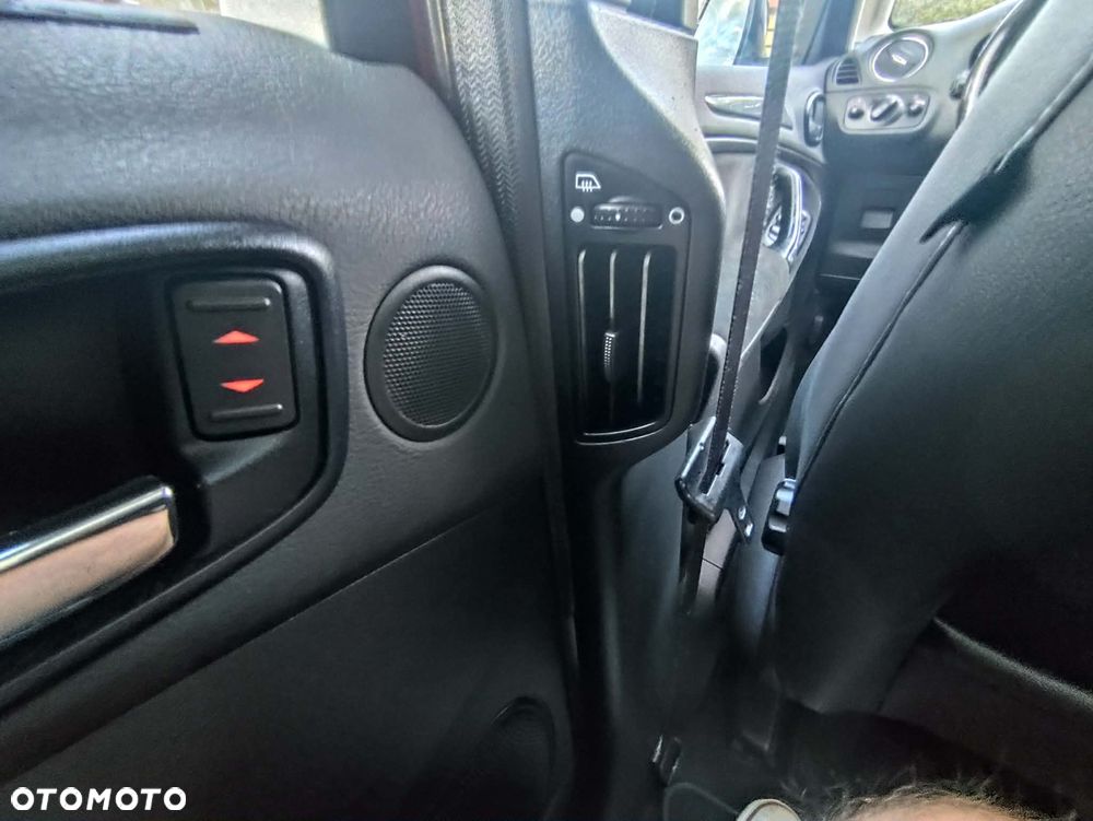 Ford S-Max - 23