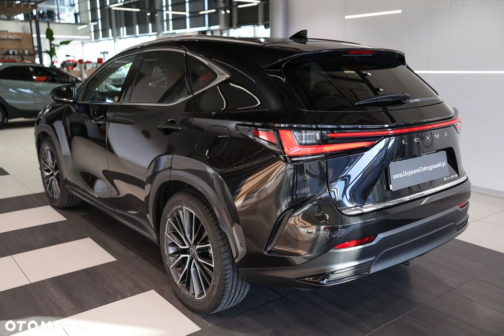 Lexus NX 350h Omotenashi AWD - 4