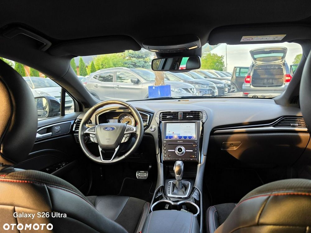 Ford Mondeo - 32