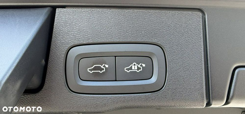 Volvo XC 60 T6 AWD Recharge Geartronic Inscription - 37