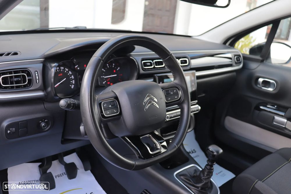 Citroën C3 1.2 PureTech Shine - 10
