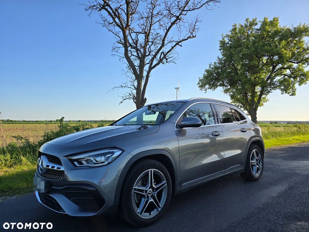 Mercedes-Benz GLA 200 d - 11
