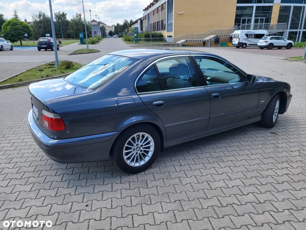BMW Seria 5 530i - 4