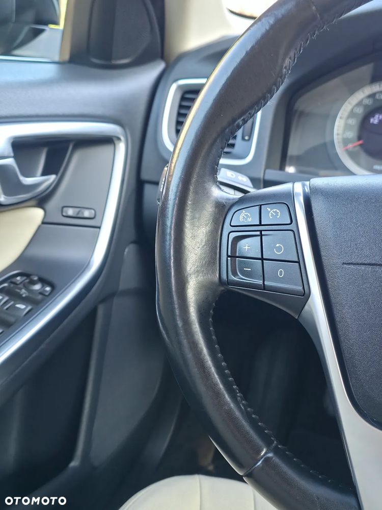 Volvo S60 - 30