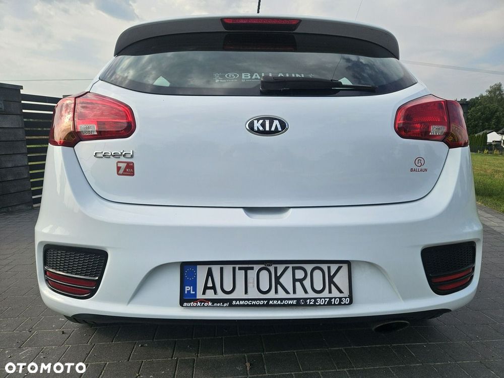 Kia Ceed - 5