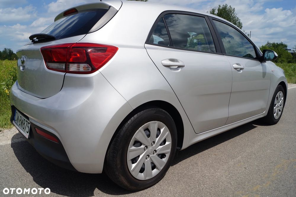 Kia Rio 1.2 L - 14