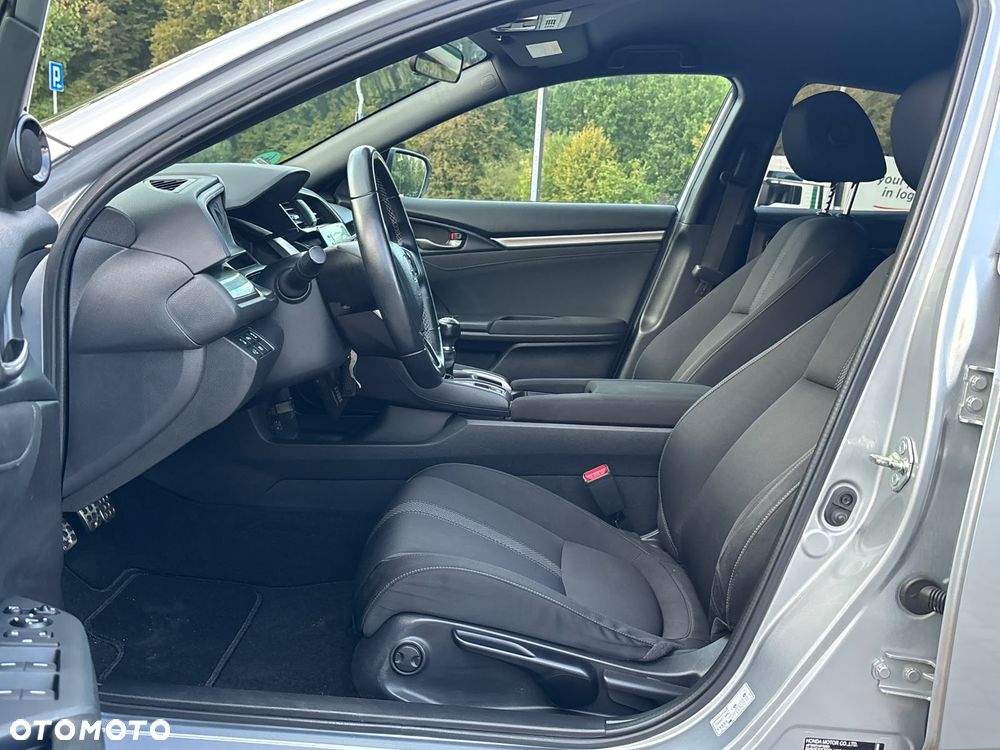 Honda Civic 1.0 i-VTEC Turbo Executive Sport Line - 9