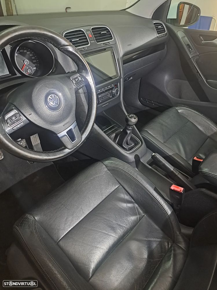 VW Golf 2.0 TDi Confortline - 11