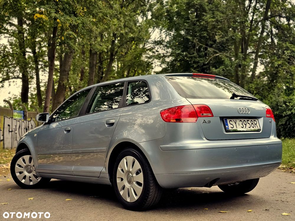 Audi A3 Sportback 1.6 Ambiente - 30
