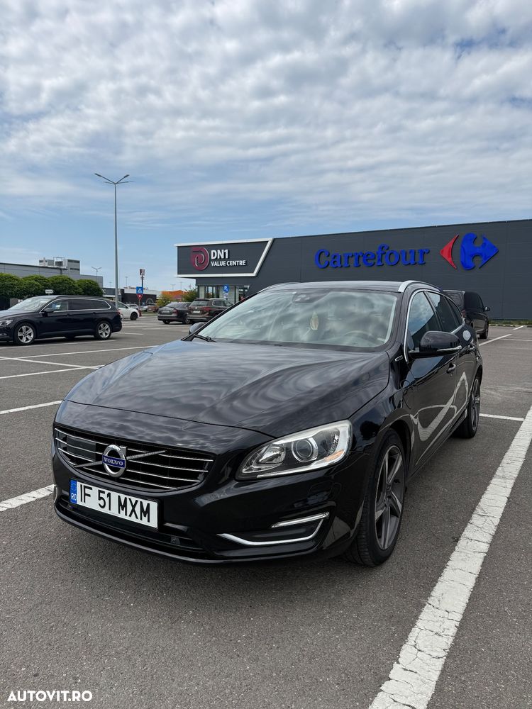 Volvo V60 D6 Plug-In-Hybrid AWD Geartronic Momentum - 3
