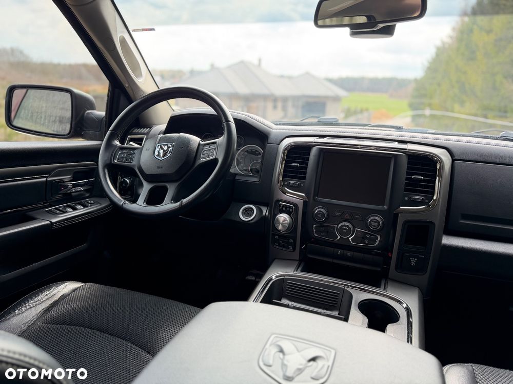 Dodge RAM 5.7 4x4 - 12