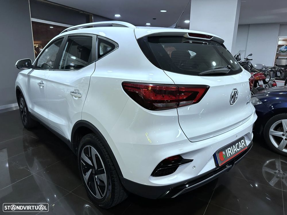 MG ZS Standard Luxury - 2