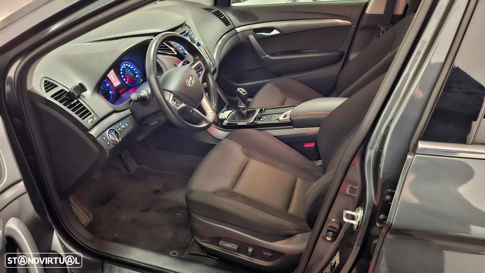 Hyundai i40 SW 1.7 CRDi Blue Comfort - 11