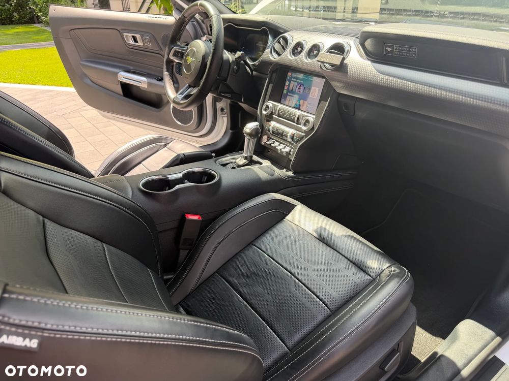 Ford Mustang - 13