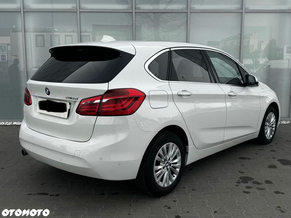 BMW Seria 2 216d - 4