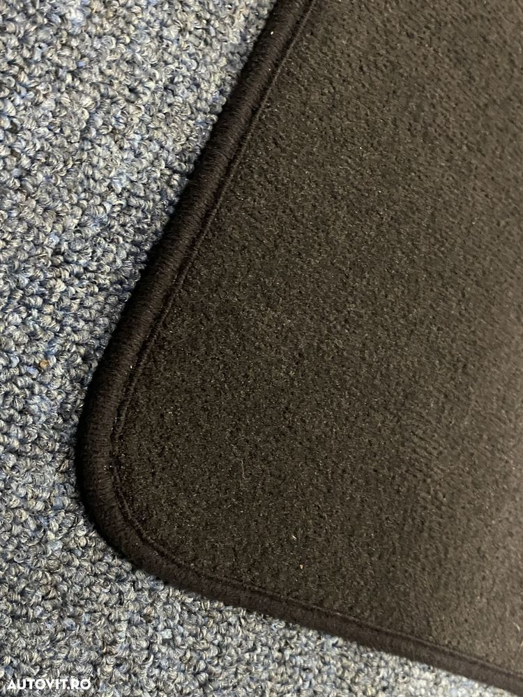 Set presuri covorașe auto textile OE BMW negre Cod OE 106480-11 X3 F25 - 6