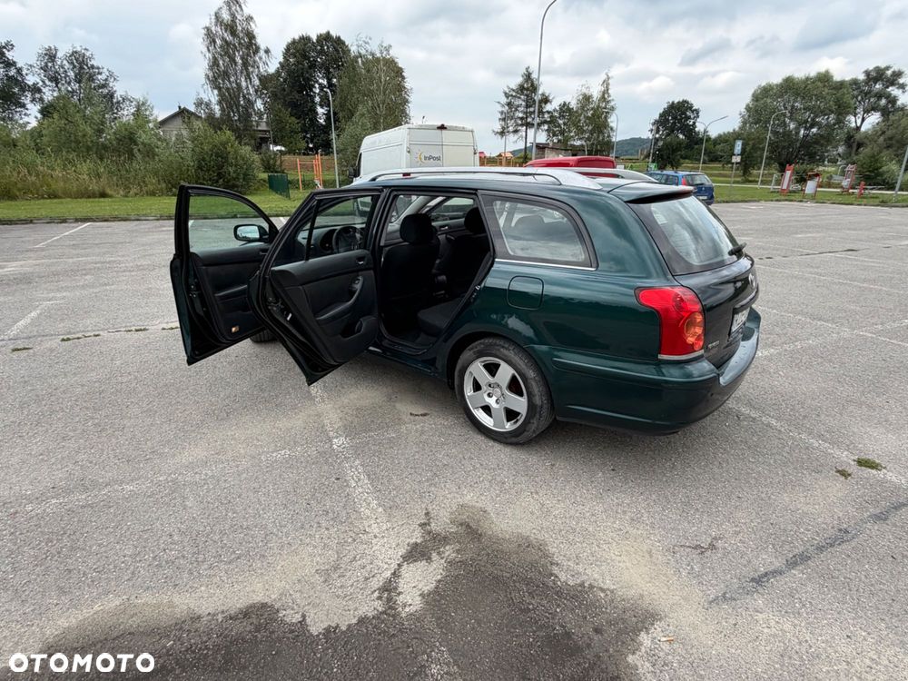 Toyota Avensis - 3