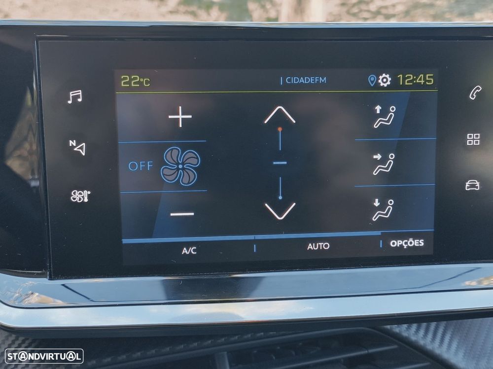 Peugeot e-2008 50 kWh Active Pack - 19