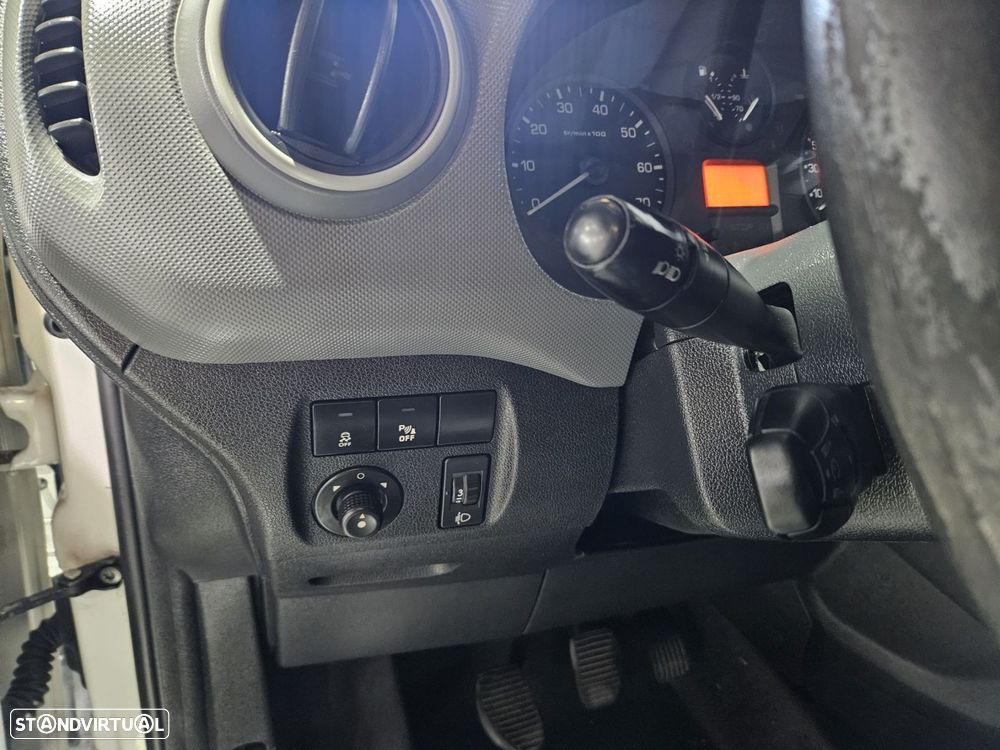 Citroën Berlingo 1.6 BlueHDi L1 Club 3L - 11