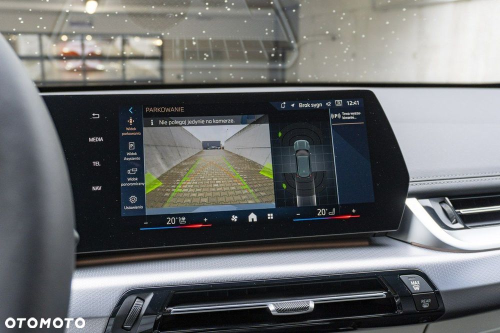 BMW X1 sDrive18i - 23