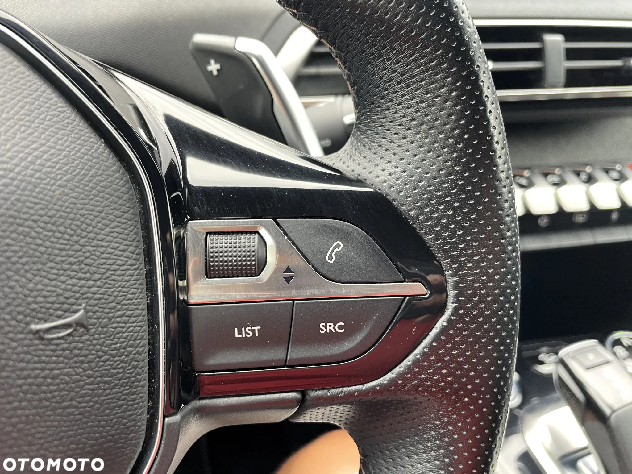 Peugeot 3008 1.6 PureTech GPF GT Line S&S EAT8 - 19