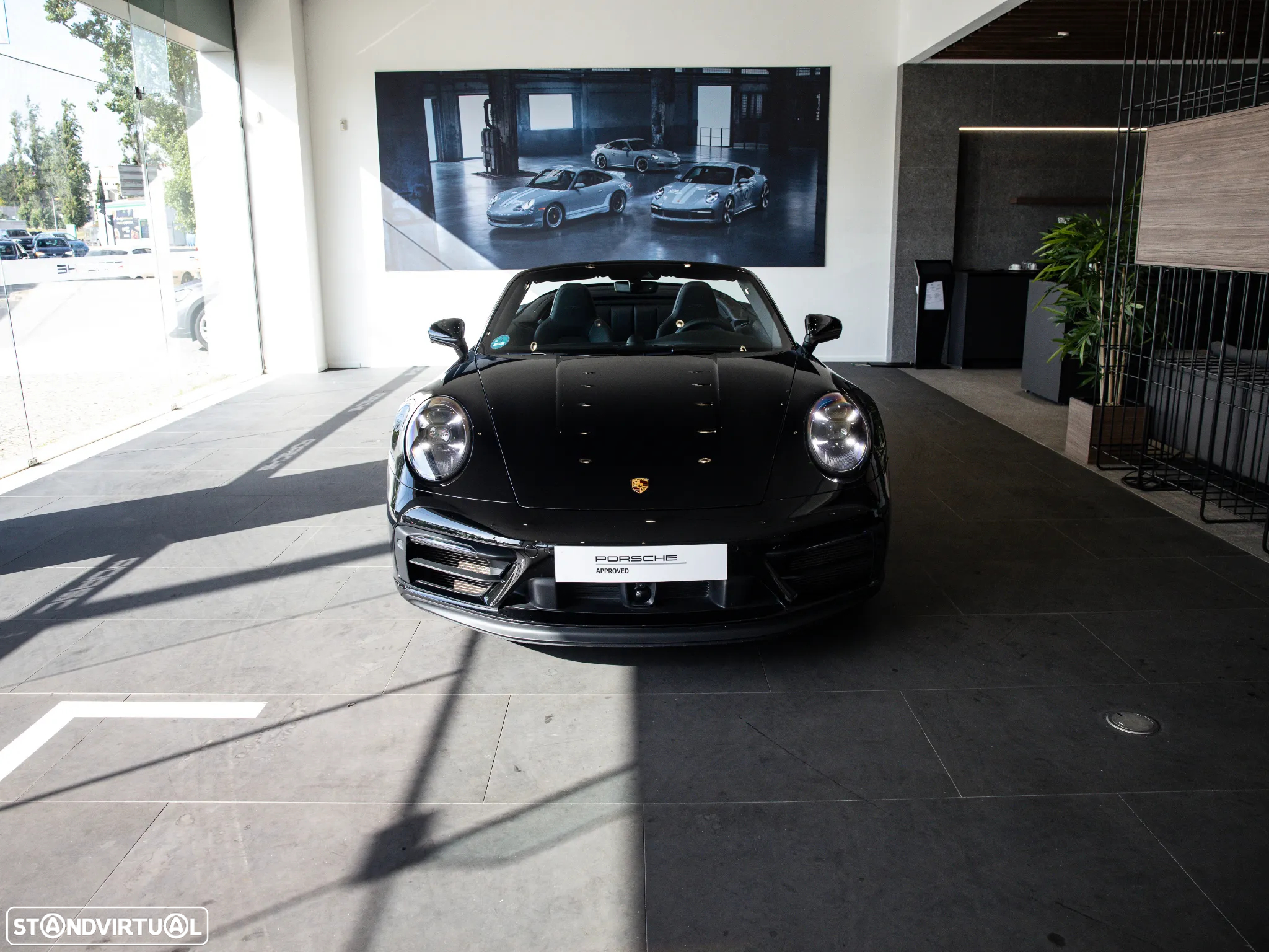 Porsche 911 (992) Carrera Cabrio GTS PDK - 2
