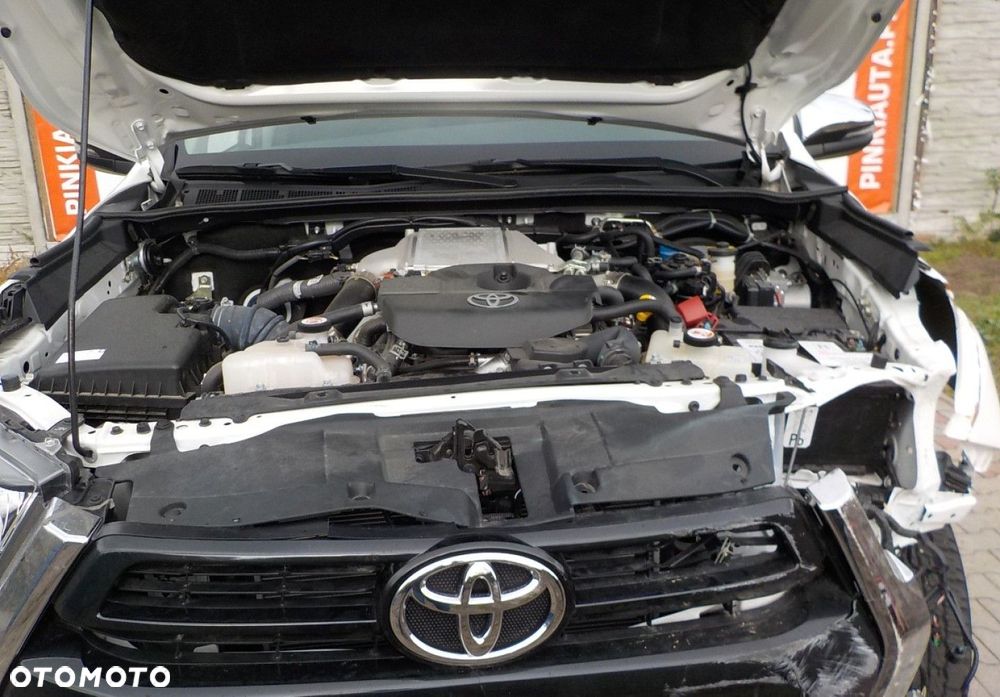 Toyota Hilux - 5