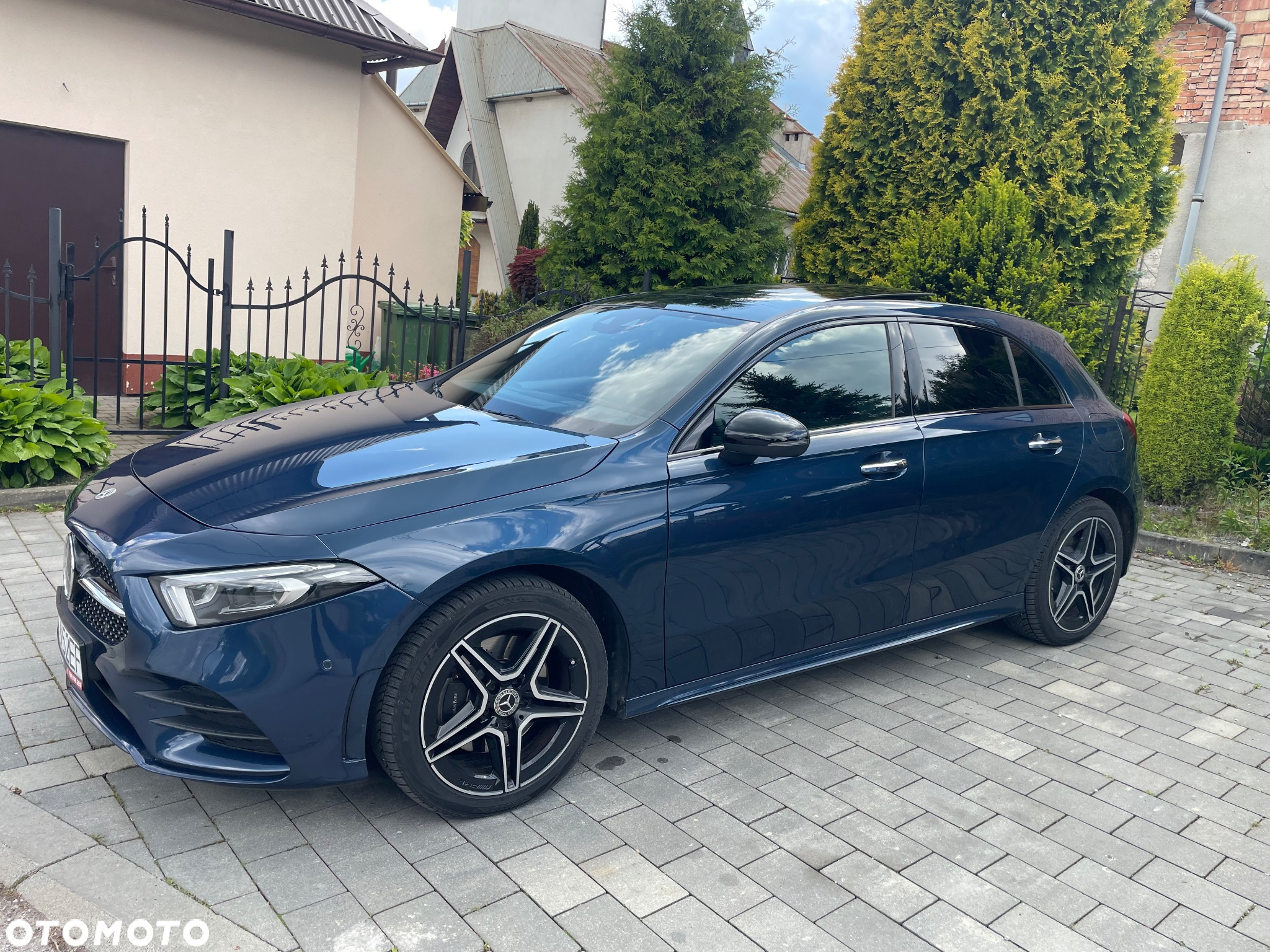 Mercedes-Benz Klasa A 250 E AMG Line 8G-DCT - 8