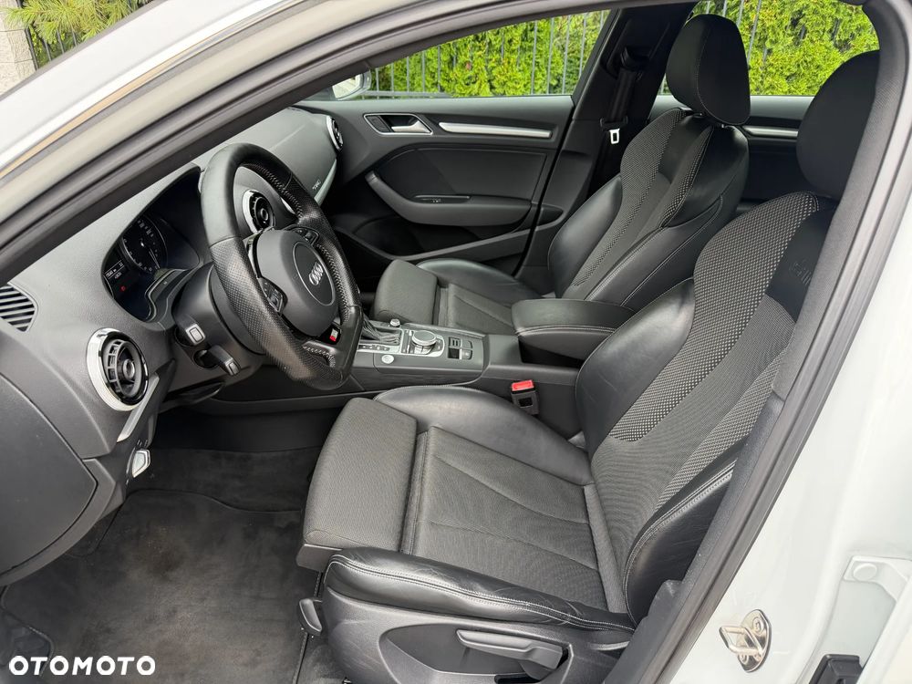 Audi A3 Sportback 1.4 TFSI e-tron S line Sportpaket - 12