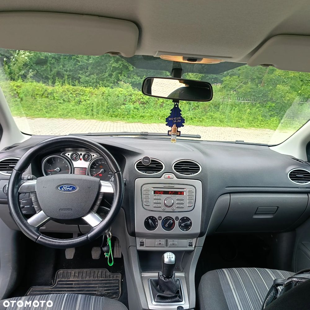 Ford Focus 1.8 Style - 4