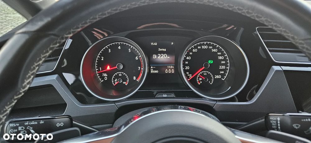 Volkswagen Touran 1.4 TSI BMT Highline DSG - 19