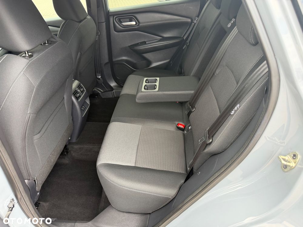 Nissan Qashqai 1.3 DIG-T MHEV N-Connecta Xtronic - 30