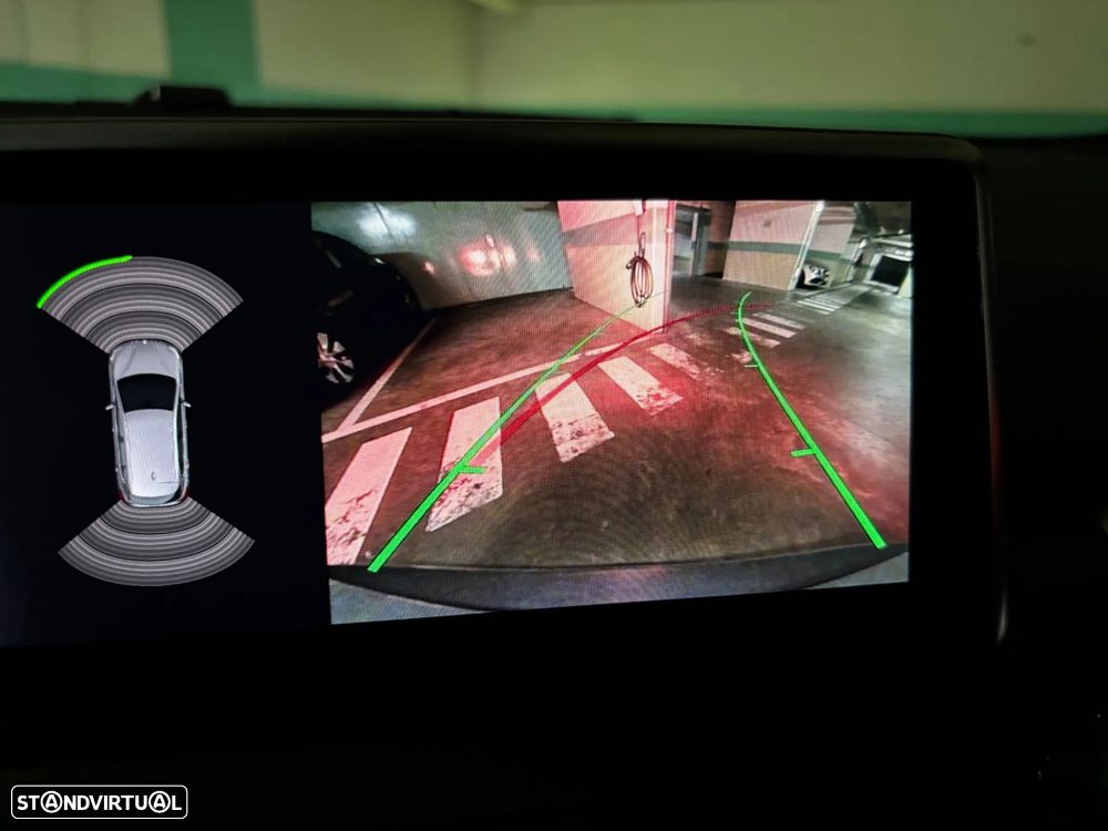 BMW 225xe Active Tourer - 21