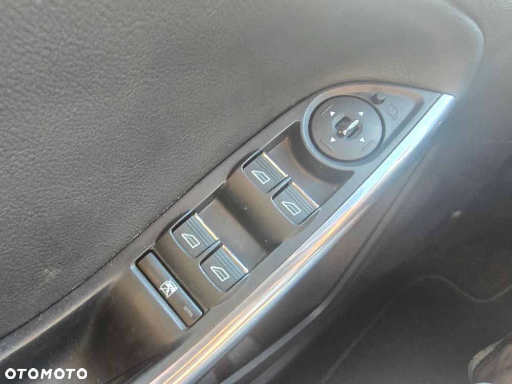 Ford Focus - 28