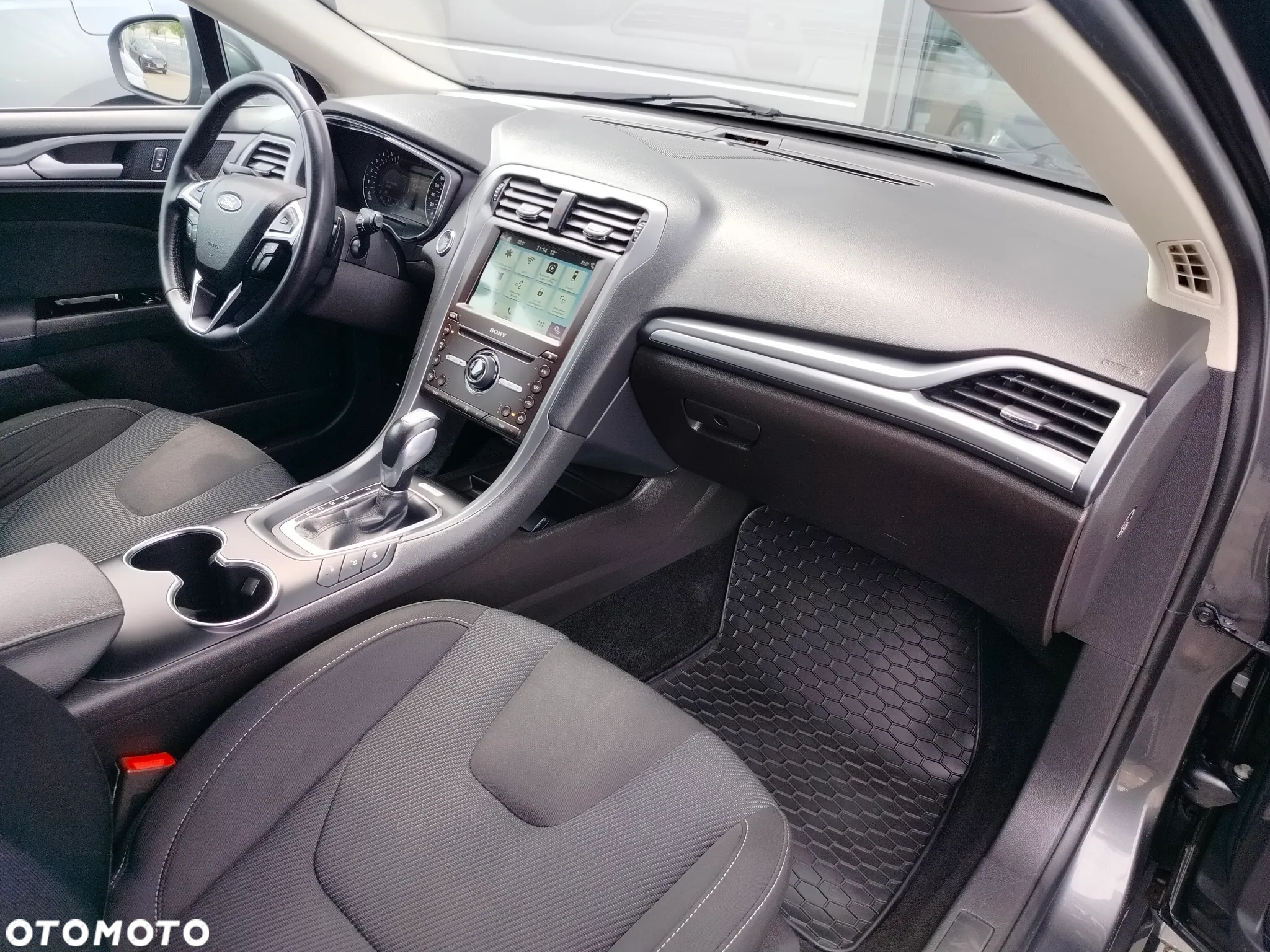 Ford Mondeo 2.0 TDCi Titanium PowerShift - 4