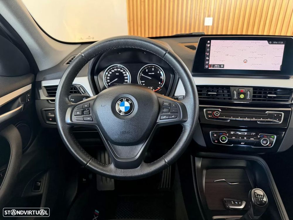 BMW X1 16 d sDrive Line xLine - 33