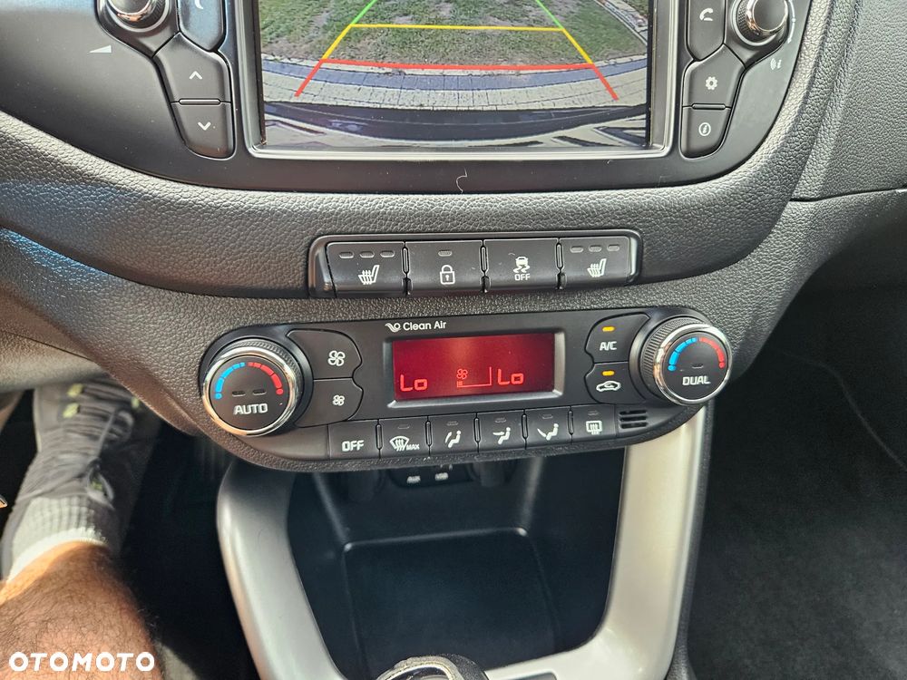 Kia Ceed 1.6 GDI Dream Team Edition - 16