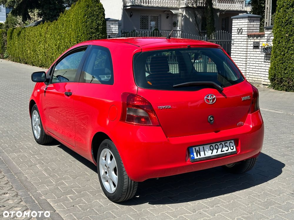 Toyota Yaris - 14