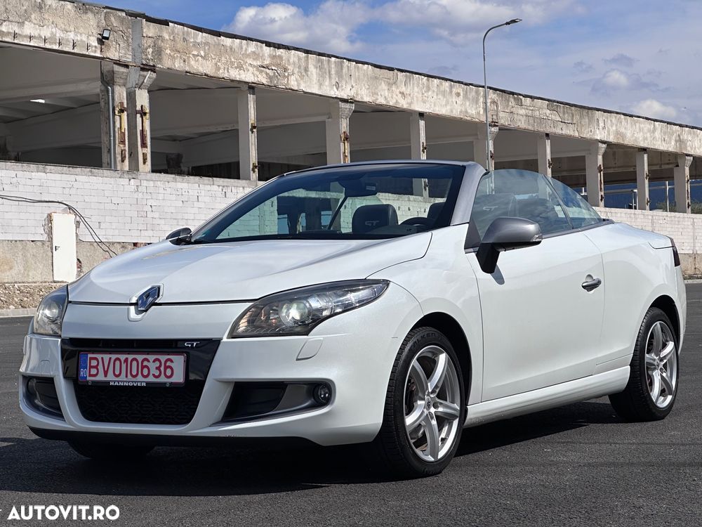 Renault Megane TCe 180 GT - 19