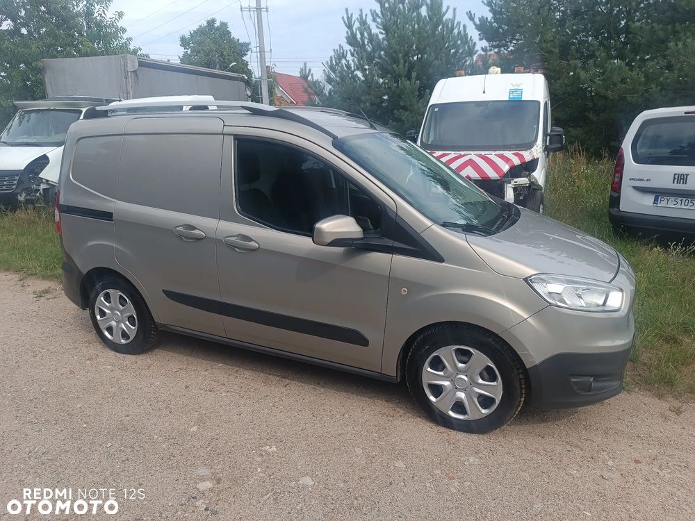 Ford Courier - 4