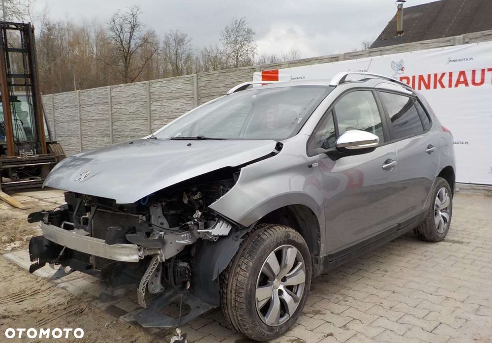 Peugeot 2008 1.2 Pure Tech GPF Style - 10