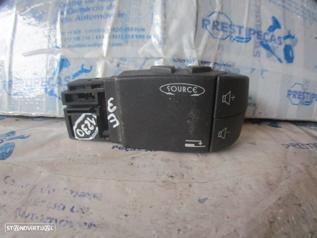 Comutador 8200009040 RENAULT TRAFIC 2007 2.0 DCI 0P VOLUME RADIO NISSAN PRIMASTAR 2006 1.9DCI 100CV 5P BRANCO - 1