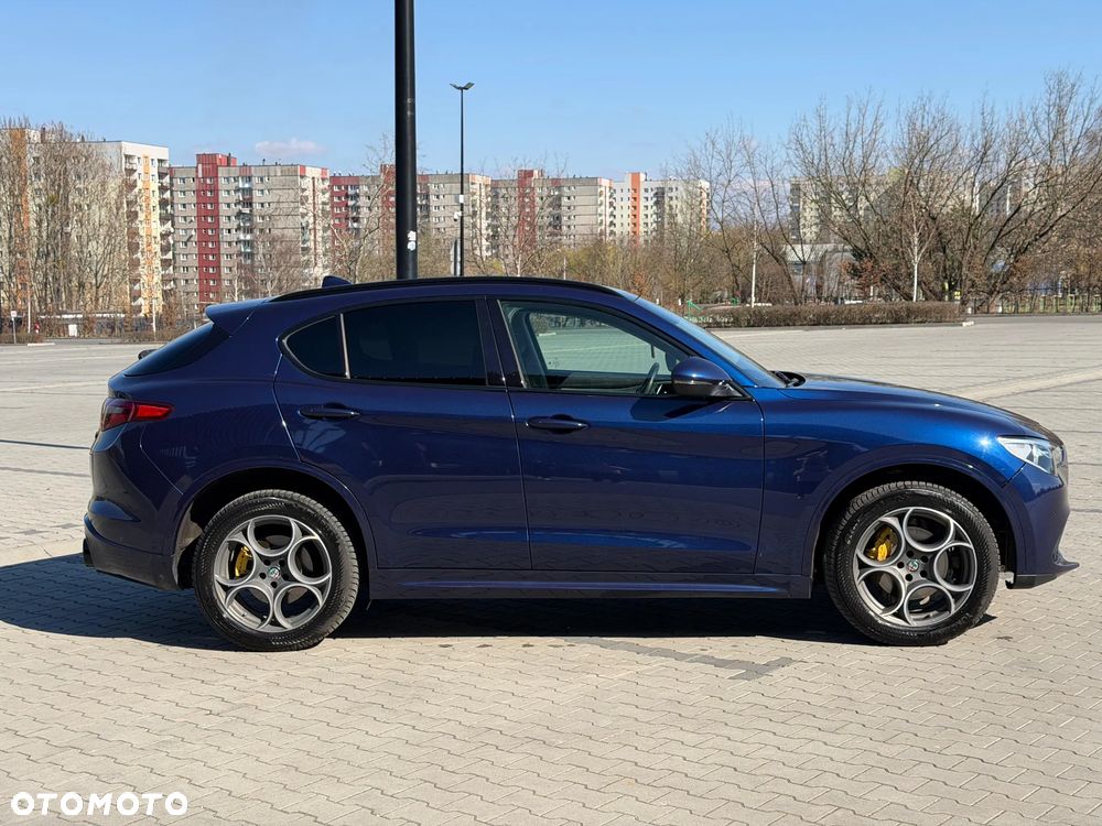 Alfa Romeo Stelvio 2.0 Turbo TI Q4 - 8