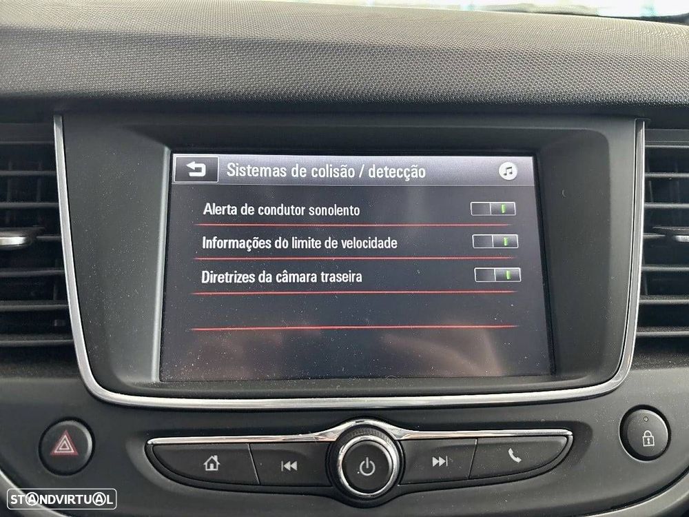 Opel Crossland X - 17