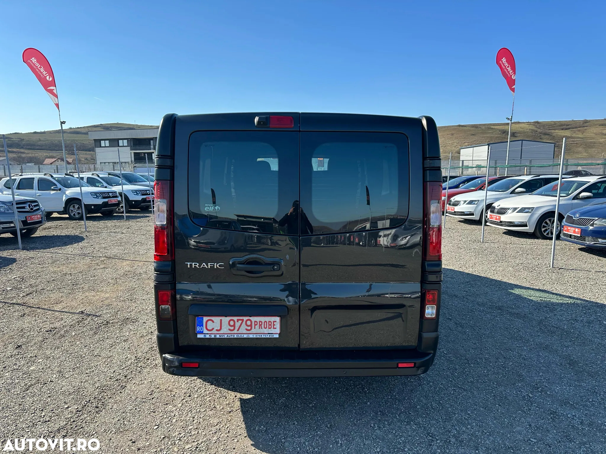 Renault Trafic - 9