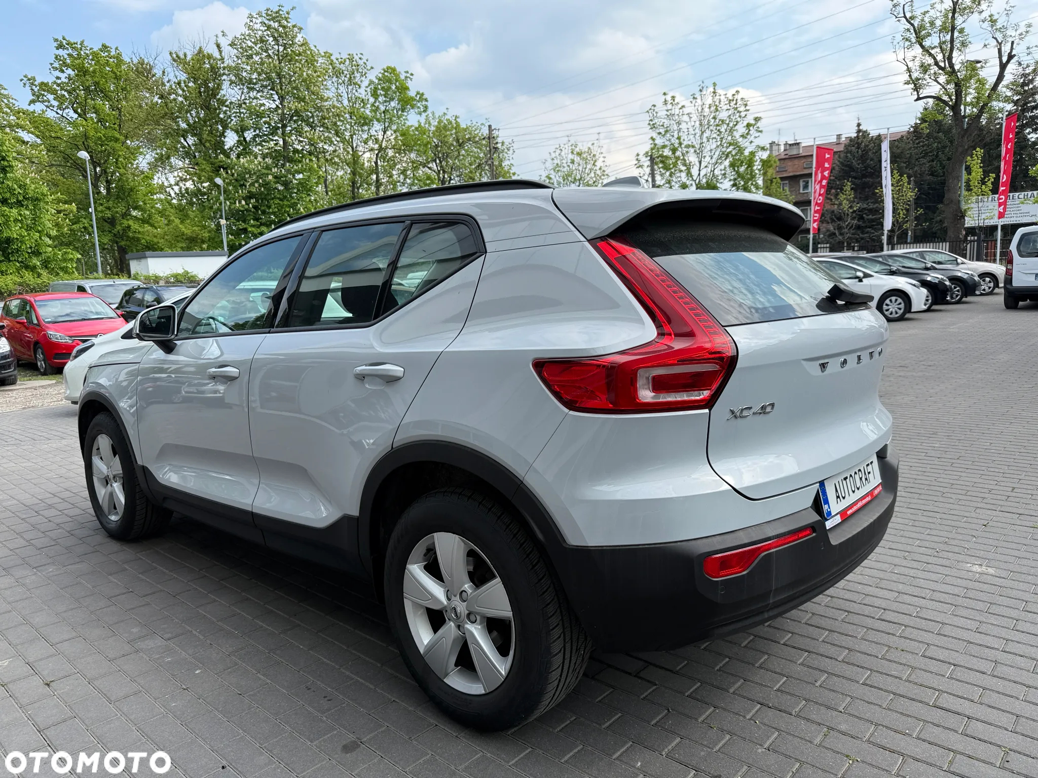 Volvo XC 40 T3 Momentum Pro - 25